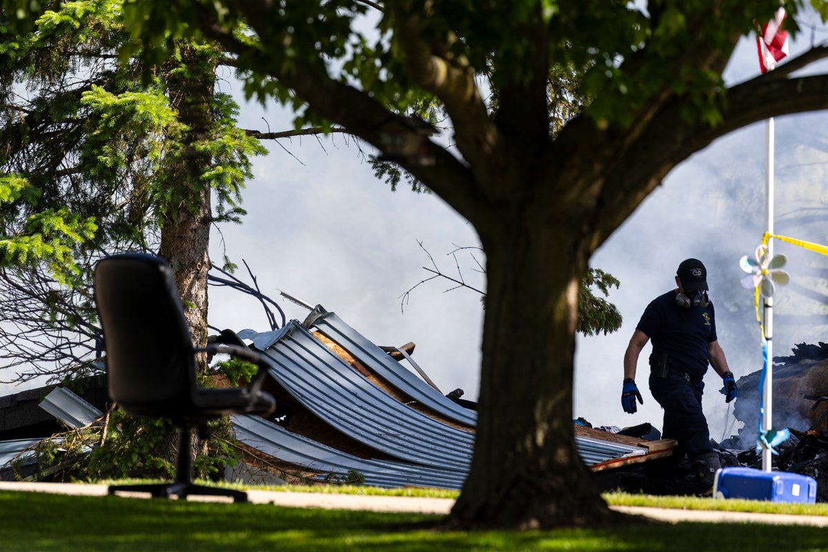 Michigan house explosion leaves 1 dead and another in critical condition – UK Times Michigan house explosion leaves 1 dead and another in critical condition – UK Times