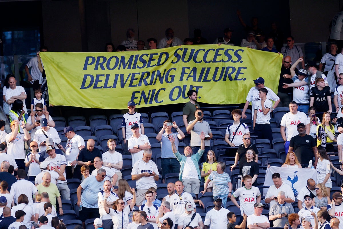 Lewis family vows not to sell Tottenham after fan protests