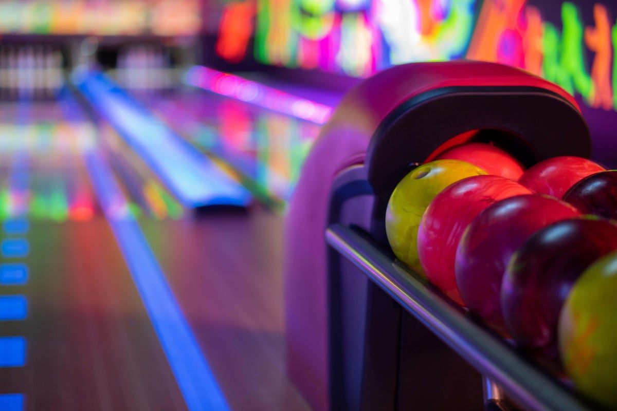 Hiring people in first jobs no longer cost-effective, Hollywood Bowl boss says