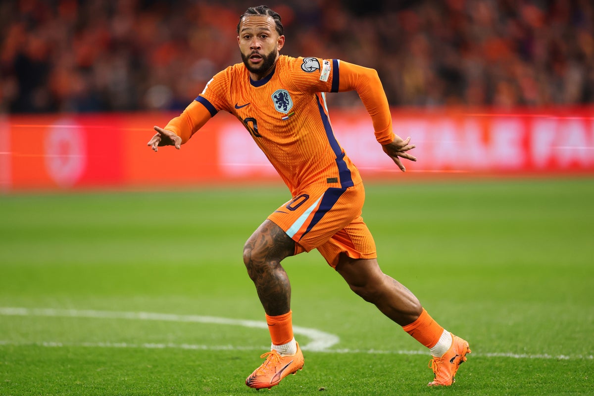 Netherlands take World Cup gamble on Memphis Depay and Jurrien Timber as Liverpool star misses out