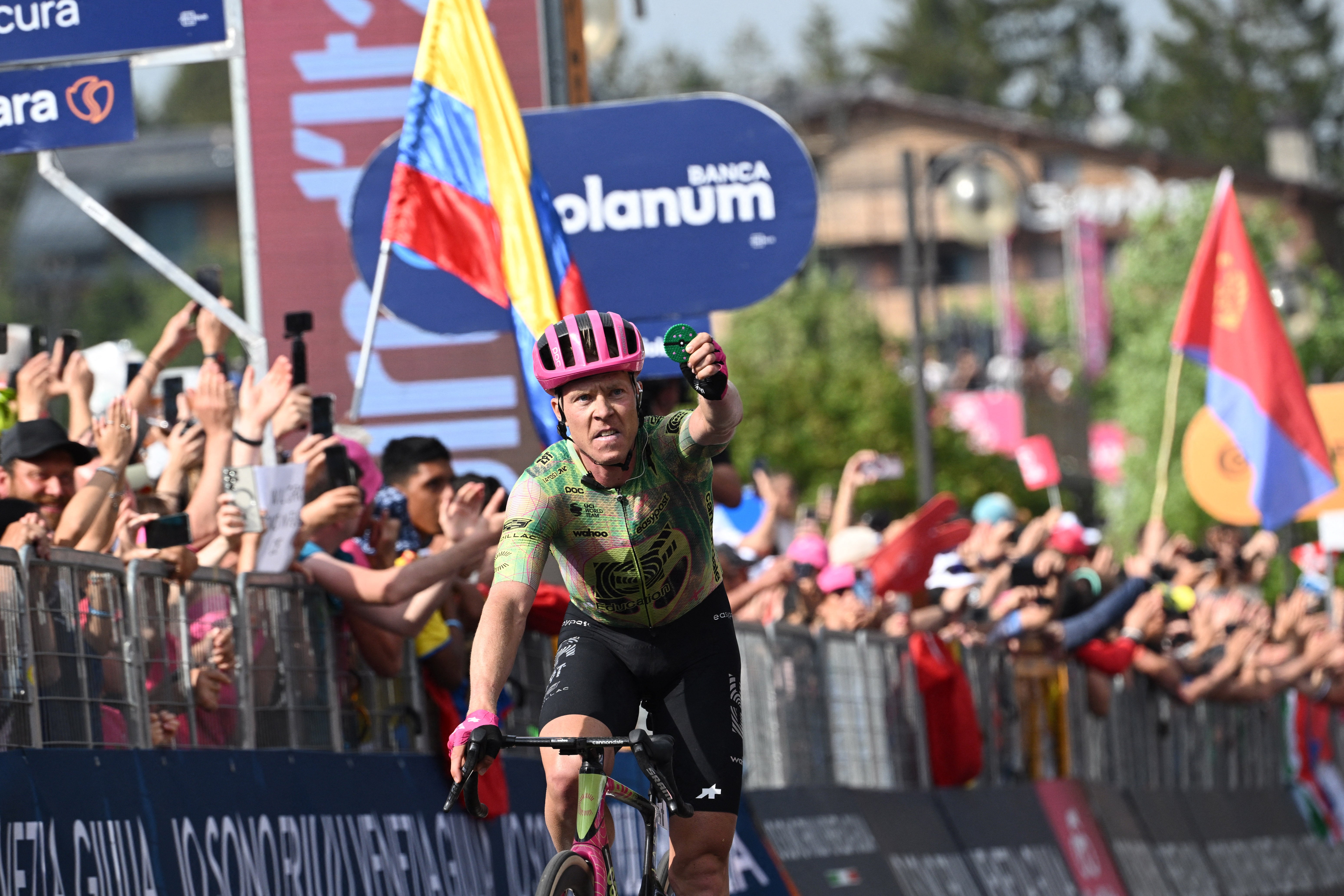Veteran Michael Valgren finally claims first Giro success after breakaway battle
