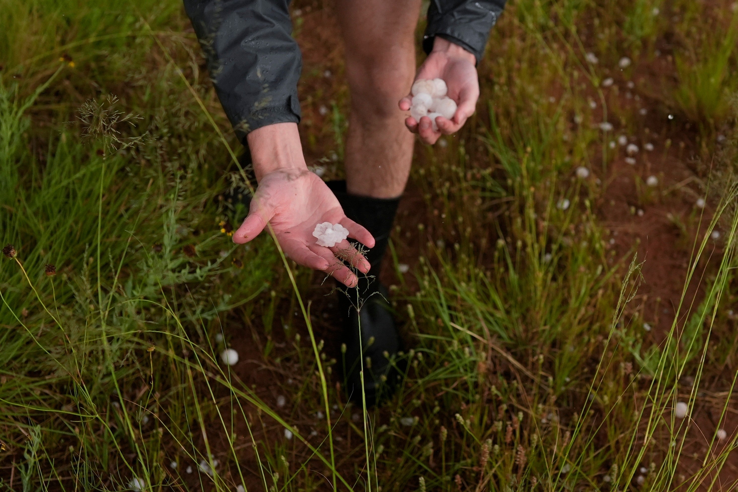 independent.co.uk - Seth Borenstein - A warmer world creates bigger and more damaging hailstones, study says
