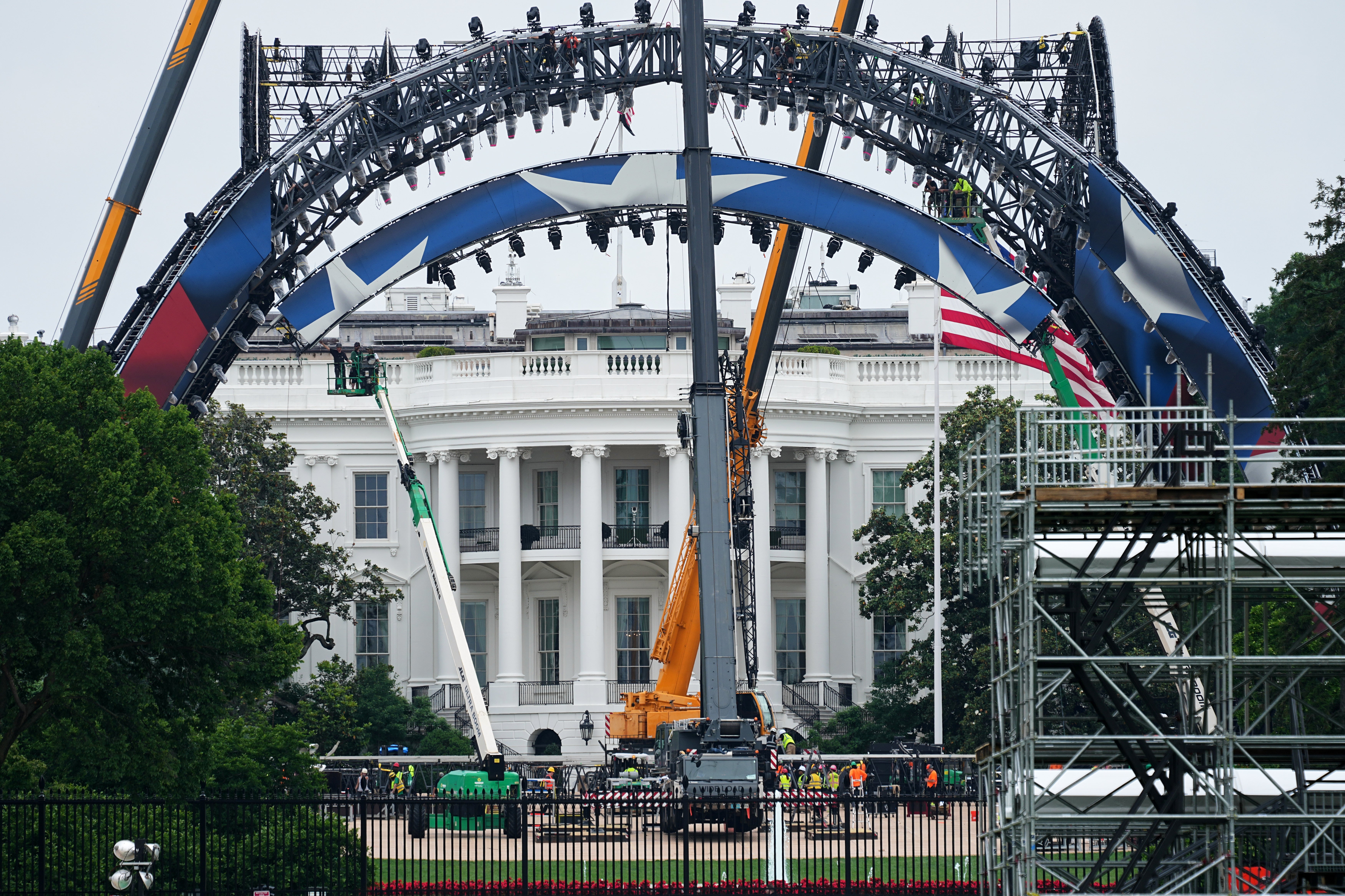 The building process at the White House ahead of June’s UFC event