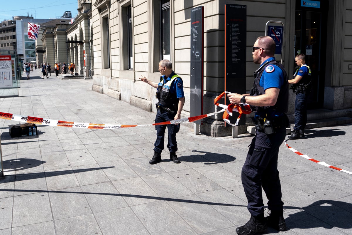 Man arrested after three injured in knife attack at Swiss train station