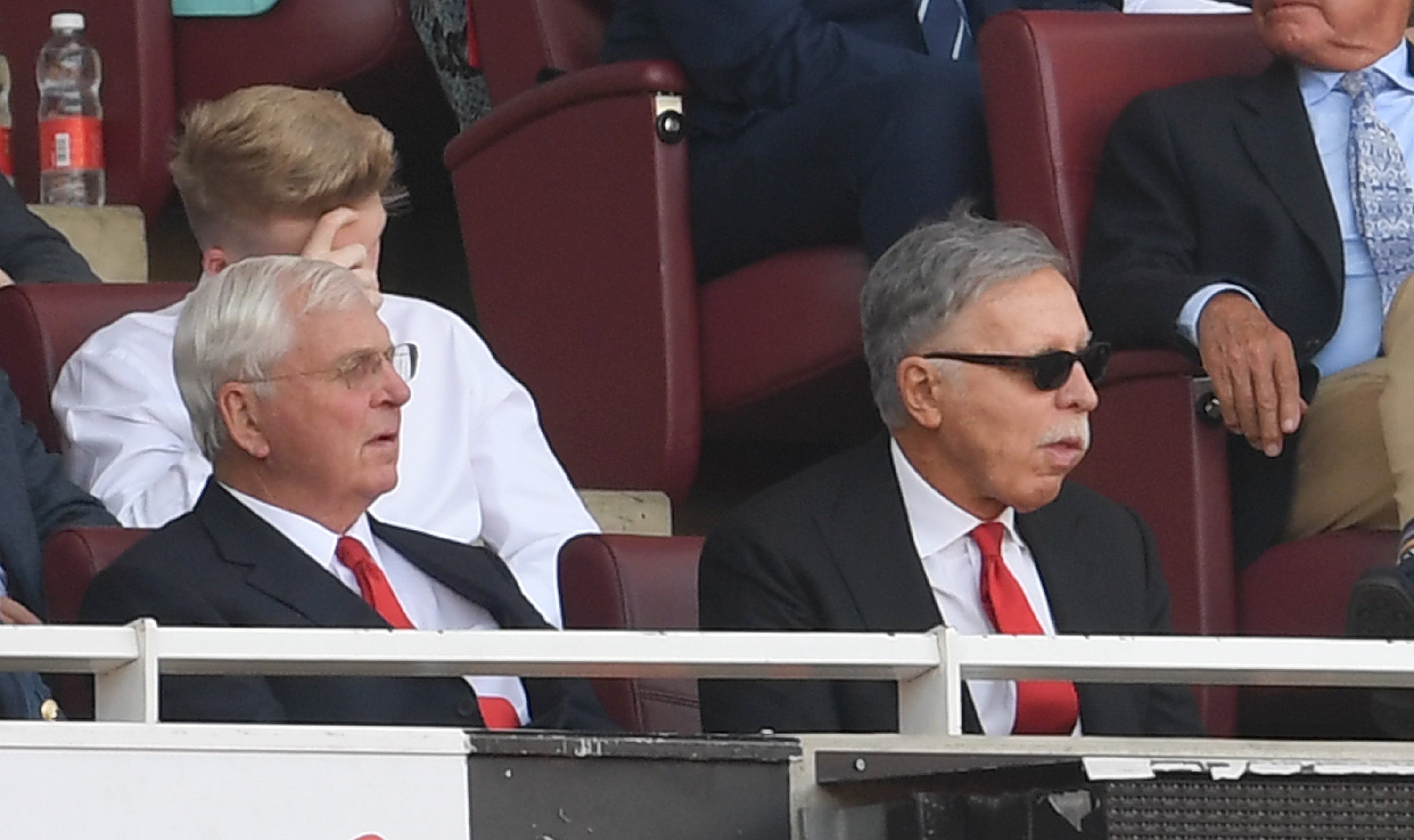 Former Arsenal chairman Sir Chips Keswick (left) was a mentor to Stan Kroenke (right) and his son Josh