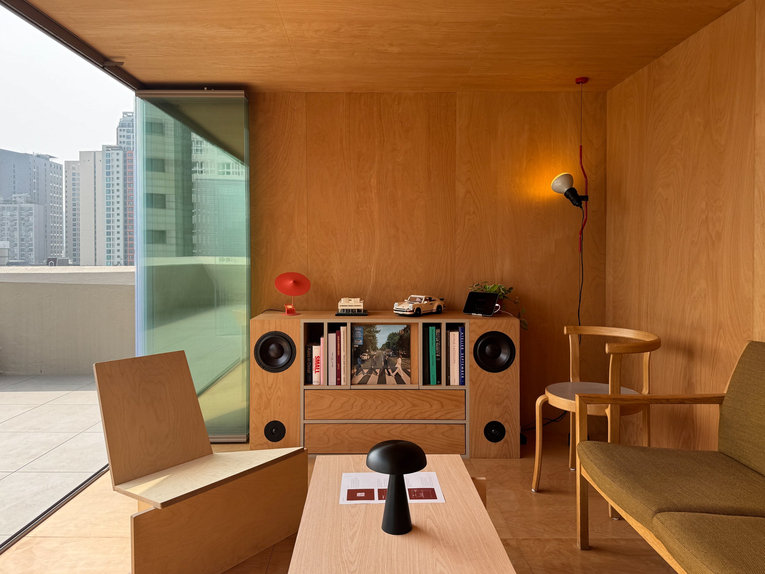 Listen to vinyls while looking out over the city’s skyline at the rooftop lounge