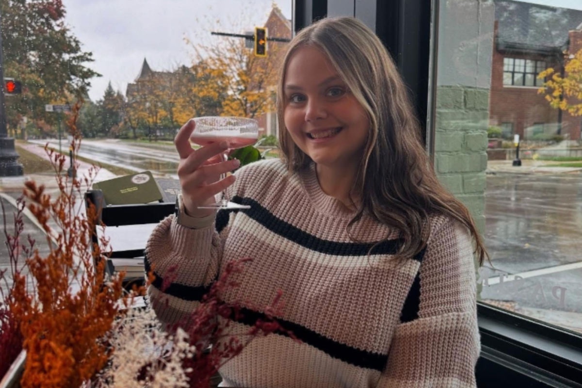 28-year-old dies from blood clots in her brain after being kicked in the head by crowd surfer at music festival – UK Times 28-year-old dies from blood clots in her brain after being kicked in the head by crowd surfer at music festival – UK Times