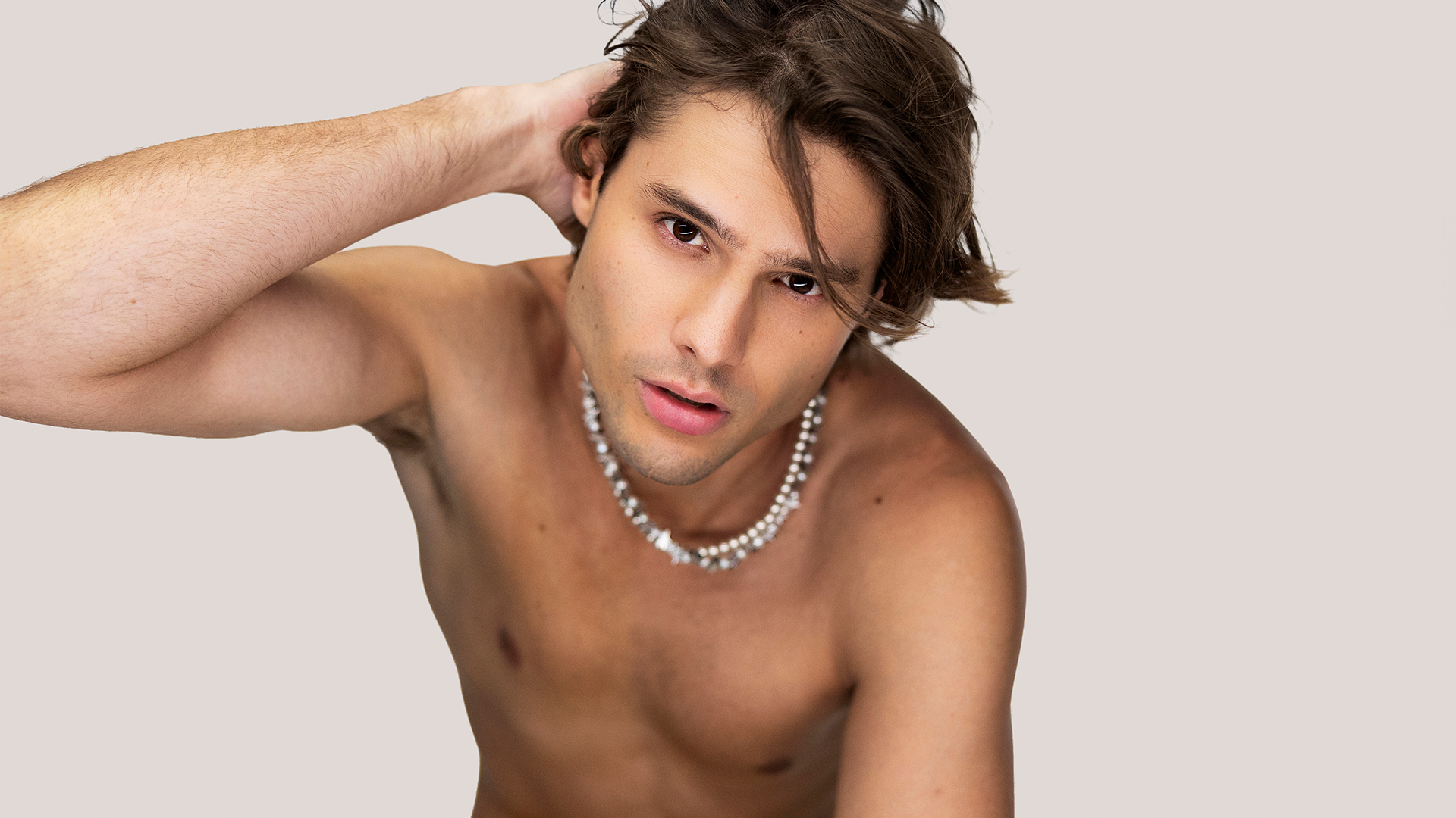 Bryce Dettloff se descreve como um ‘DJ e faz-tudo’