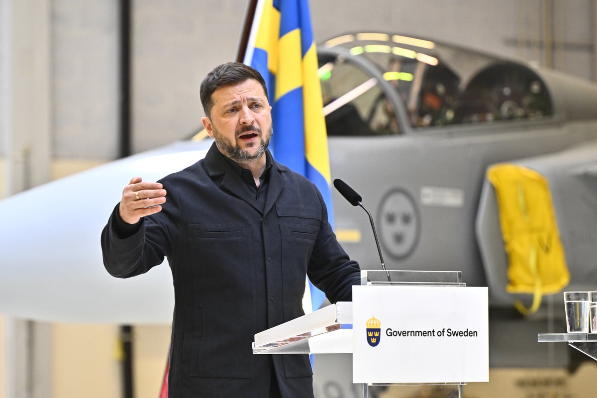 Russian drone launched against Ukraine crashes in Romania, injuring 2
