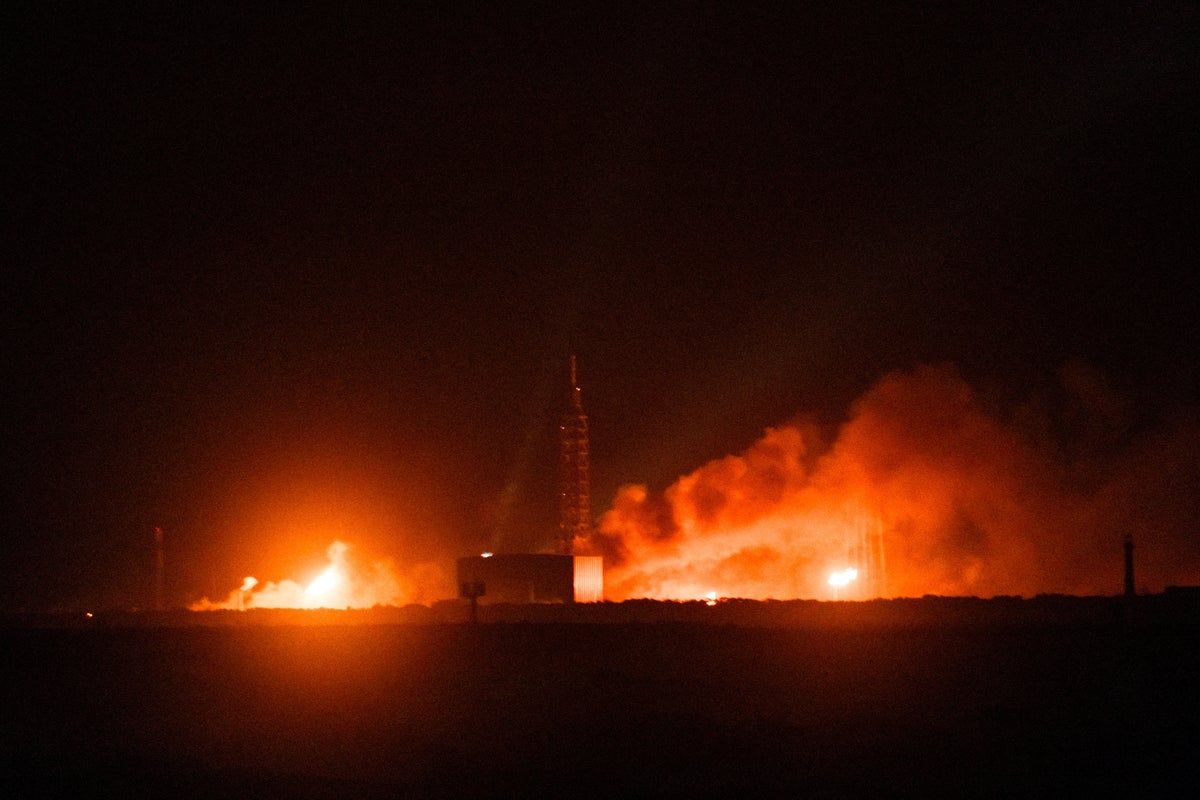Watch Blue Origin rocket explode in fireball during launch pad test