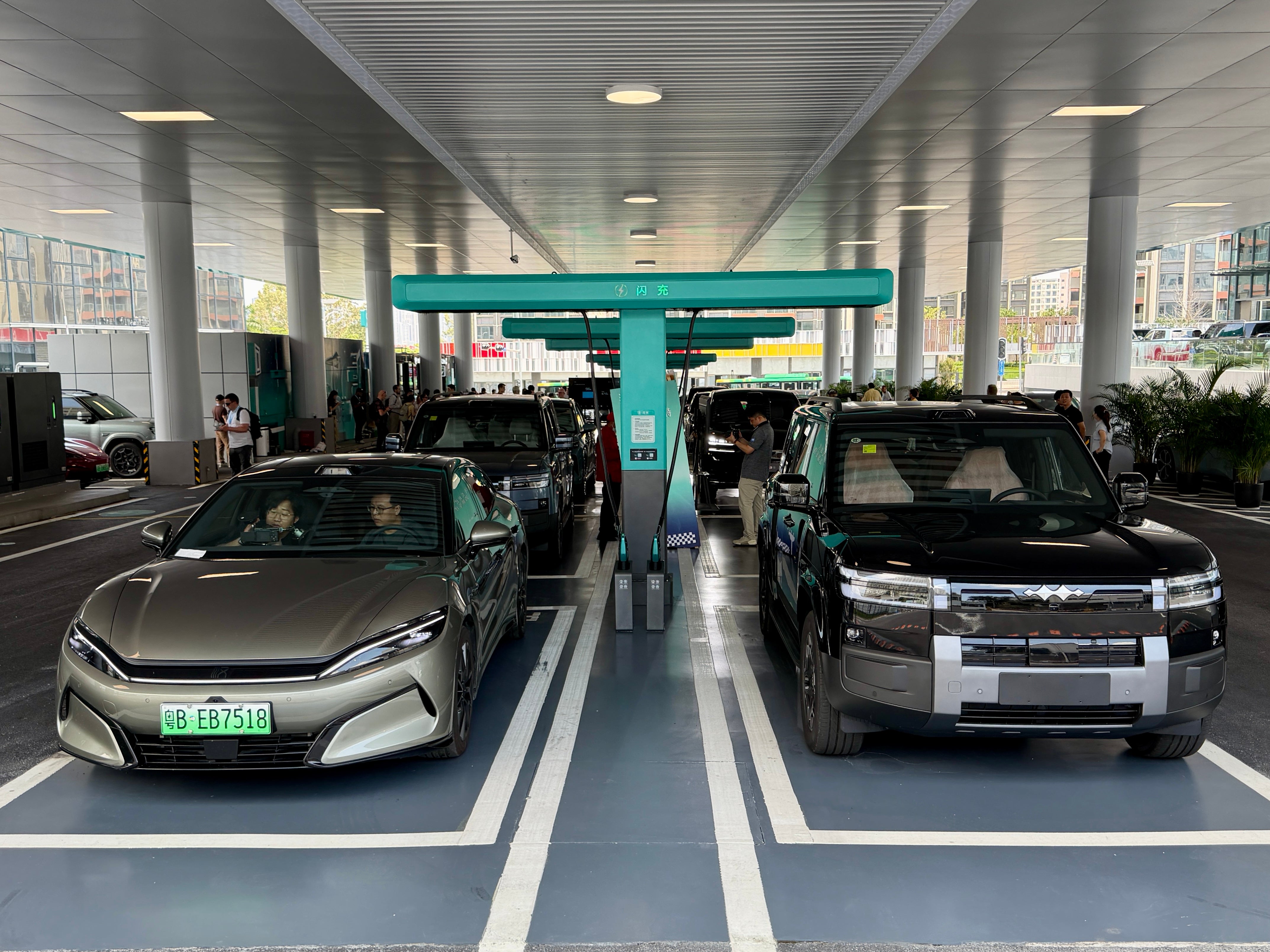 The Five-Minute Charge: Shenzhen’s New Status Symbol — image 2