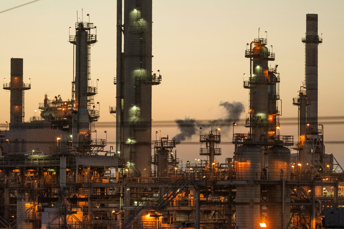 California air regulators update a key climate program, sparking pushback from environmentalists – UK Times