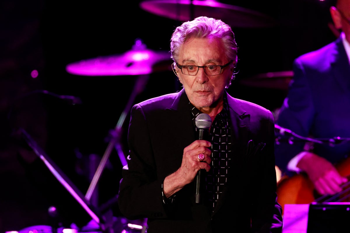 Frankie Valli, 92, shuts down retirement rumors after canceling 2026 tour dates