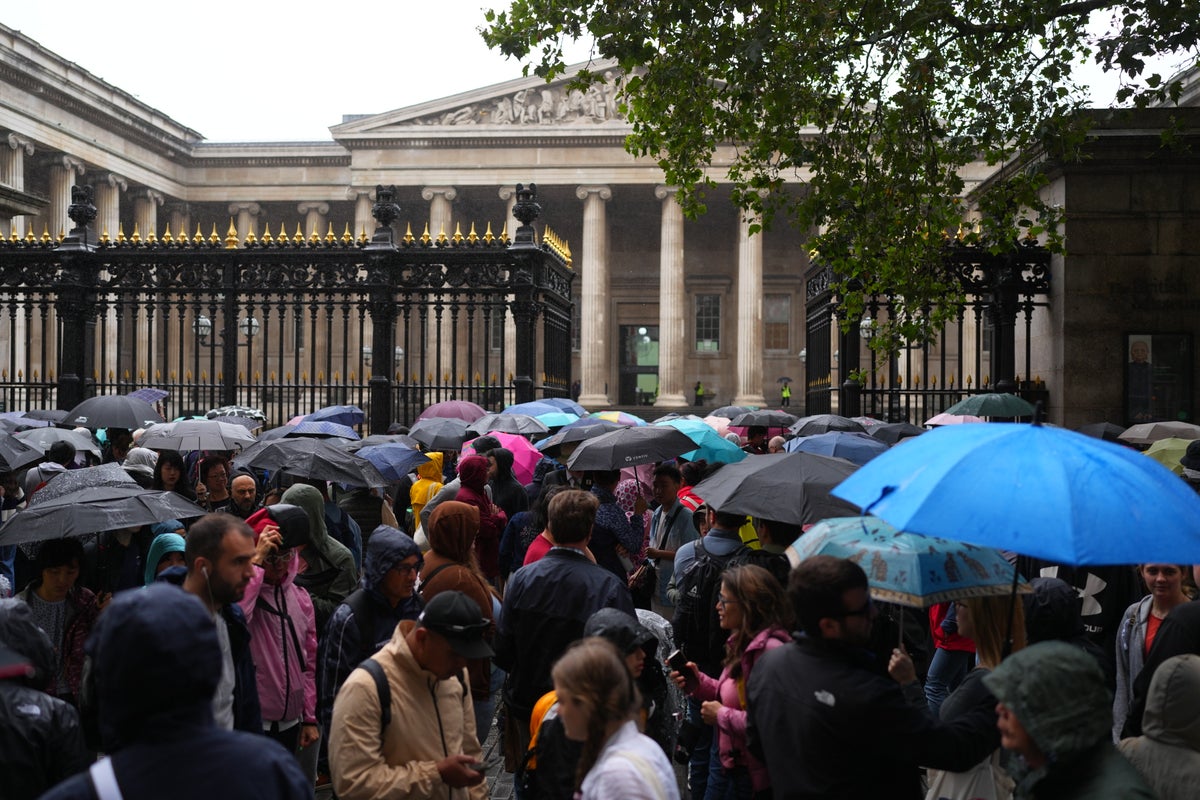 British Museum evacuated after &lsquo;suspicious device&rsquo; discovered in toilet