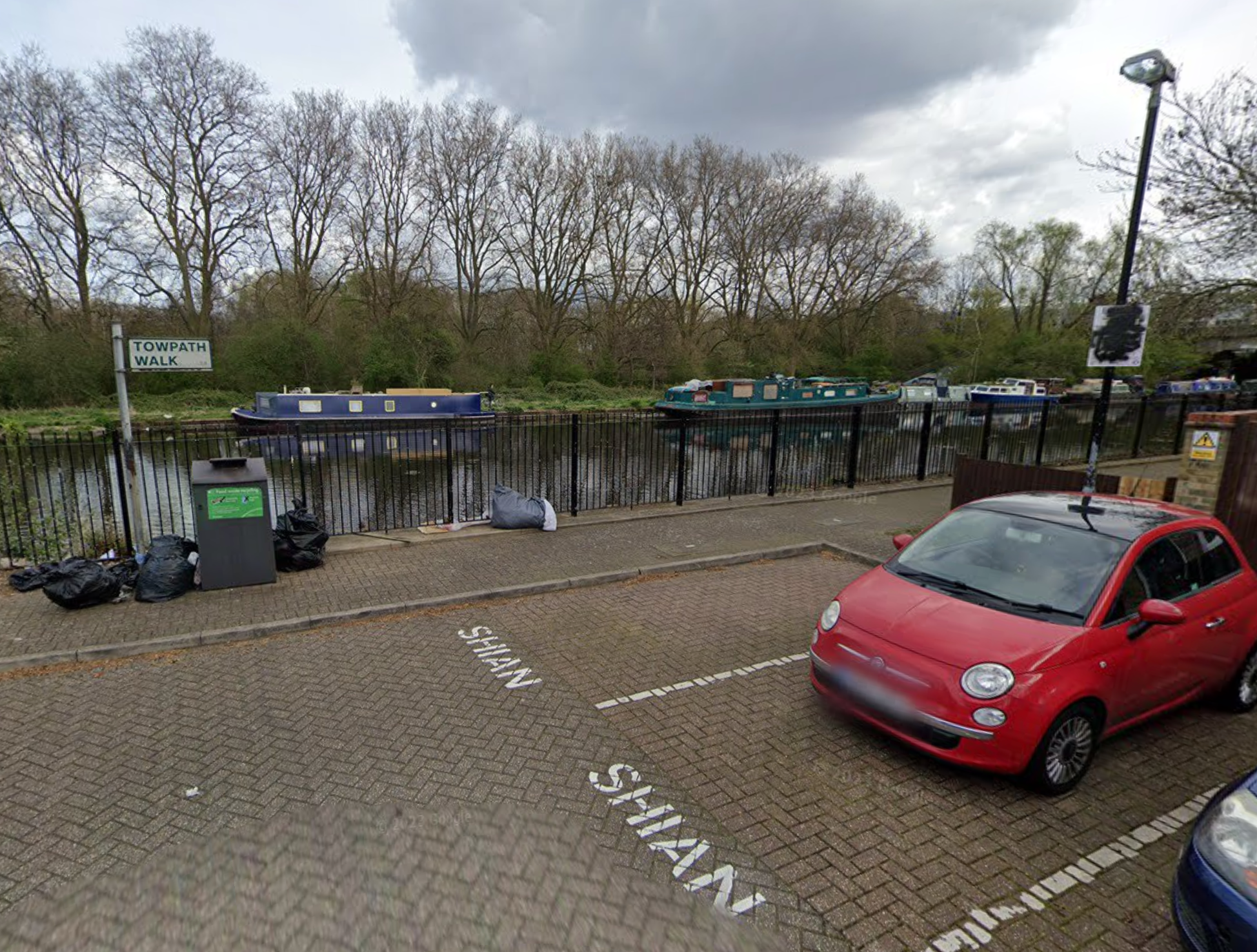 The incident took place on Towpath Walk.