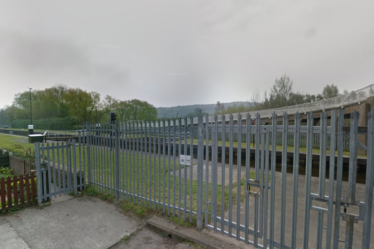 Urgent search for boy, 11, missing after entering river in South Yorkshire – UK Times Urgent search for boy, 11, missing after entering river in South Yorkshire – UK Times