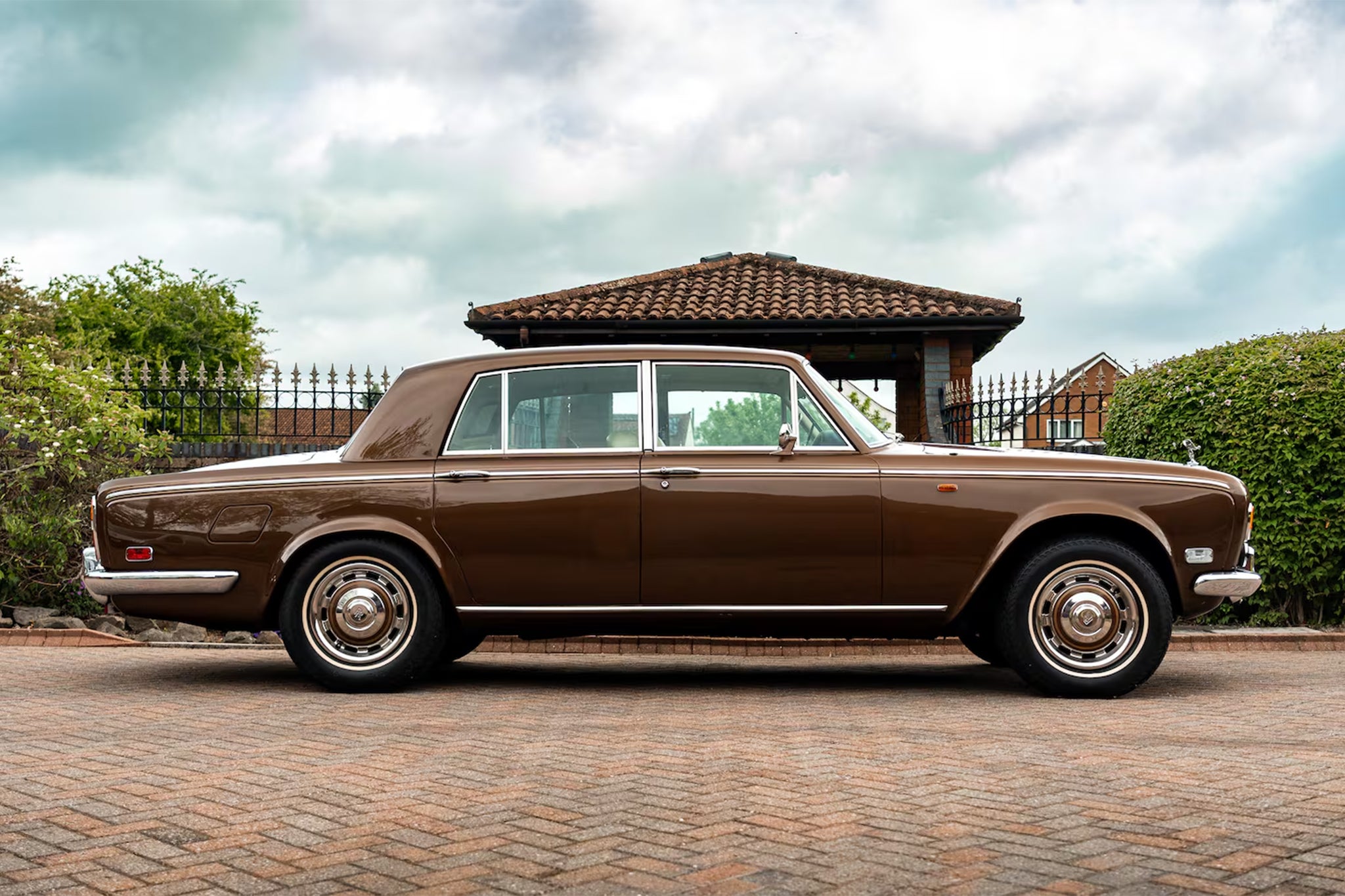 The Rolls-Royce is also accompanied by its original book pack, sales invoice when purchased new from dealer P.J Evans in Birmingham, and full MOT certificates