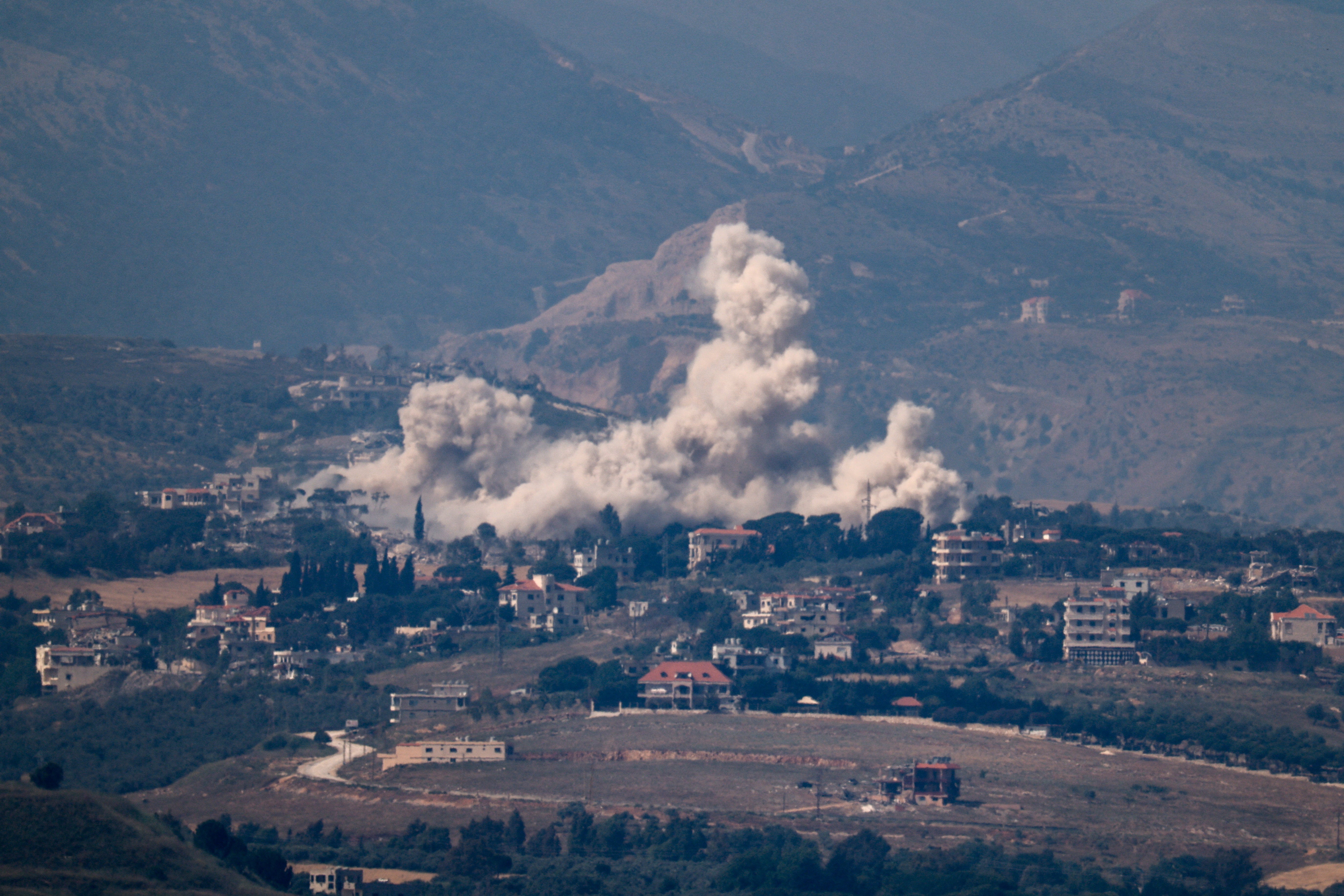Iran-US war latest: Trump 'calls Netanyahu crazy' in furious call as  Hezbollah agrees to halt attacks | The Independent