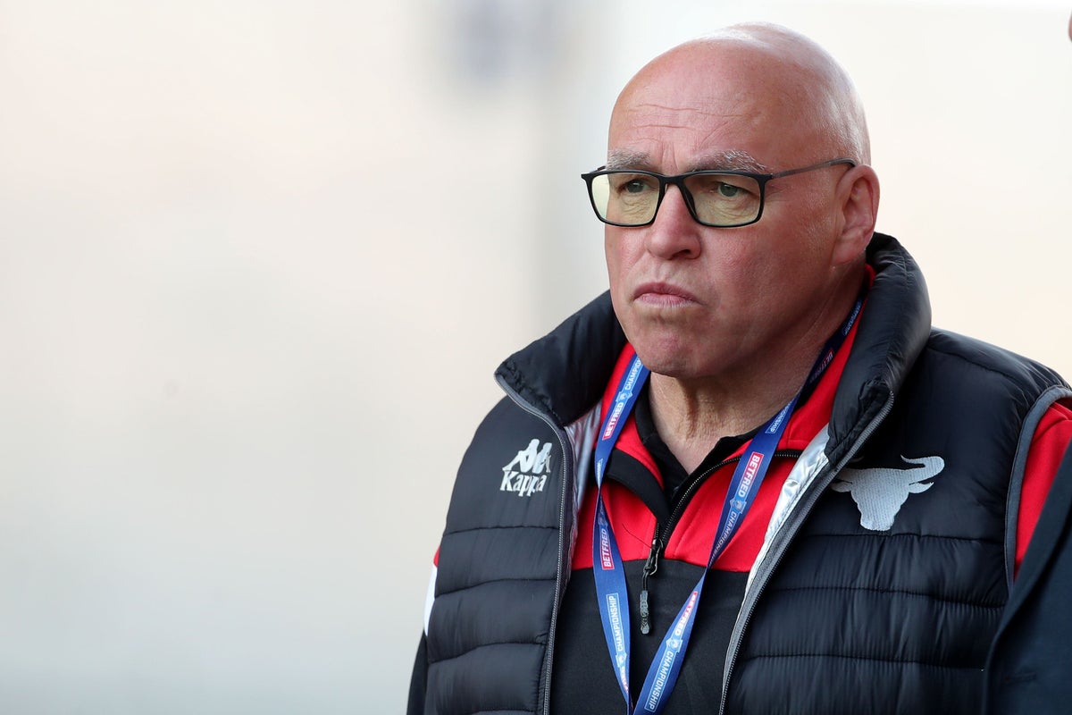 Tributes pour in for rugby league legend John Kear after sudden passing Tributes pour in for rugby league legend John Kear after sudden passing