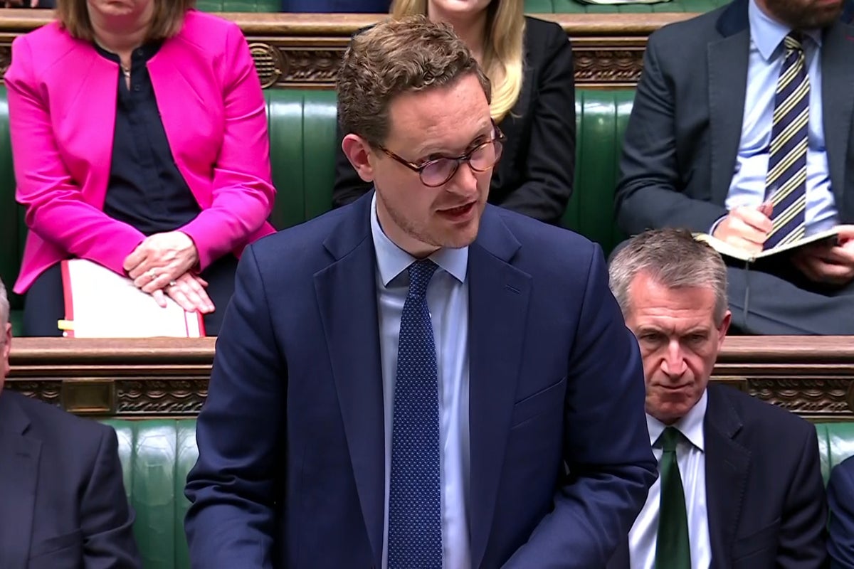 Darren Jones told Mandelson he was &lsquo;so sorry&rsquo; after sacking over Epstein ties