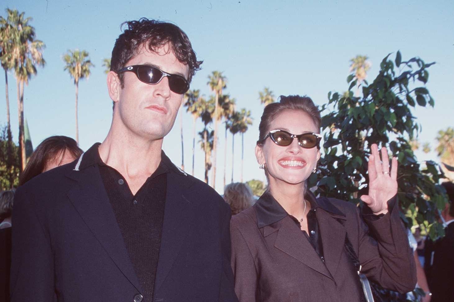 Rupert Everett with his 'My Best Friend’s Wedding' co-star Julia Roberts in 1998 (Getty)