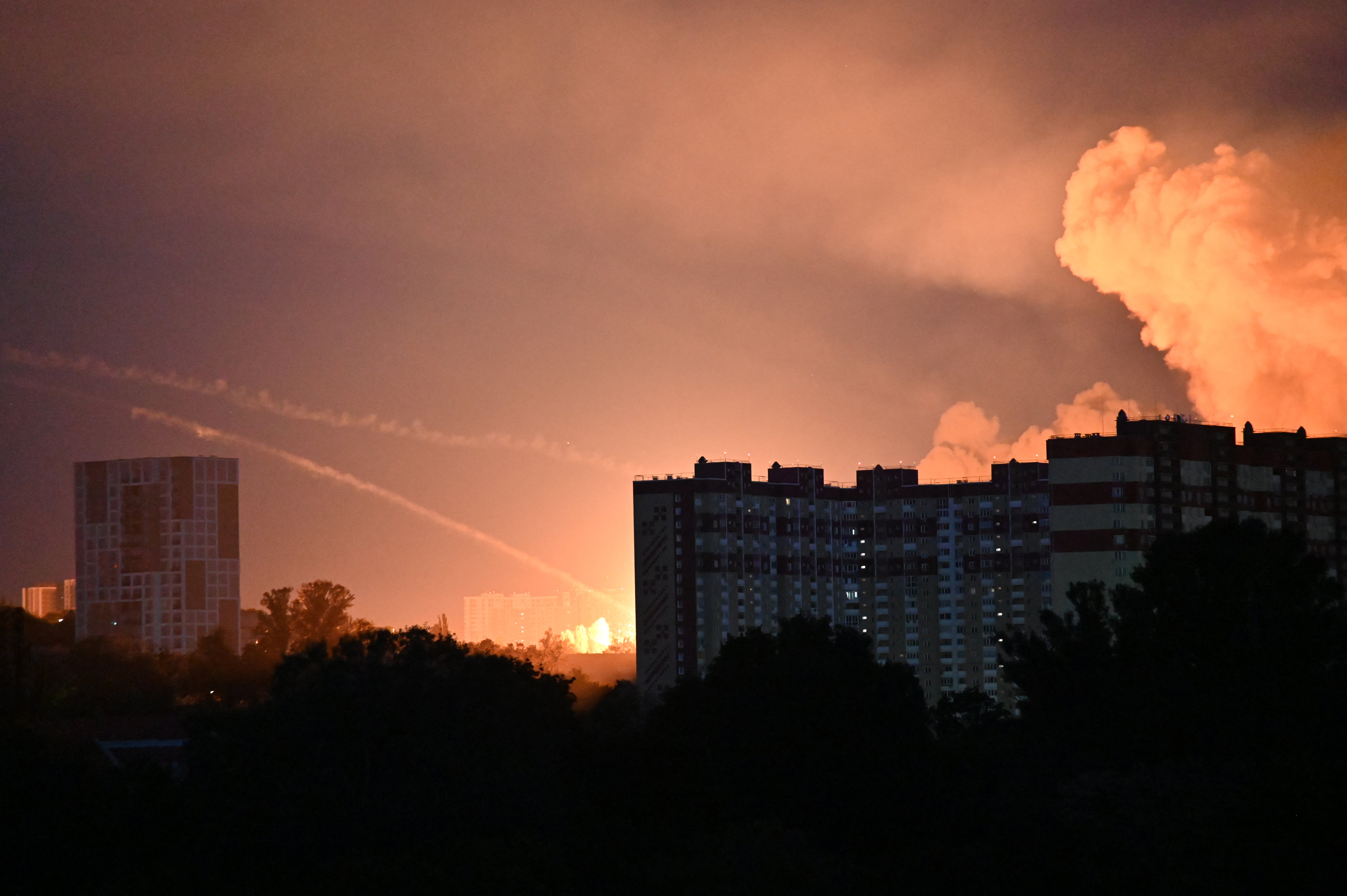 Russian missile strikes buildings in Kyiv