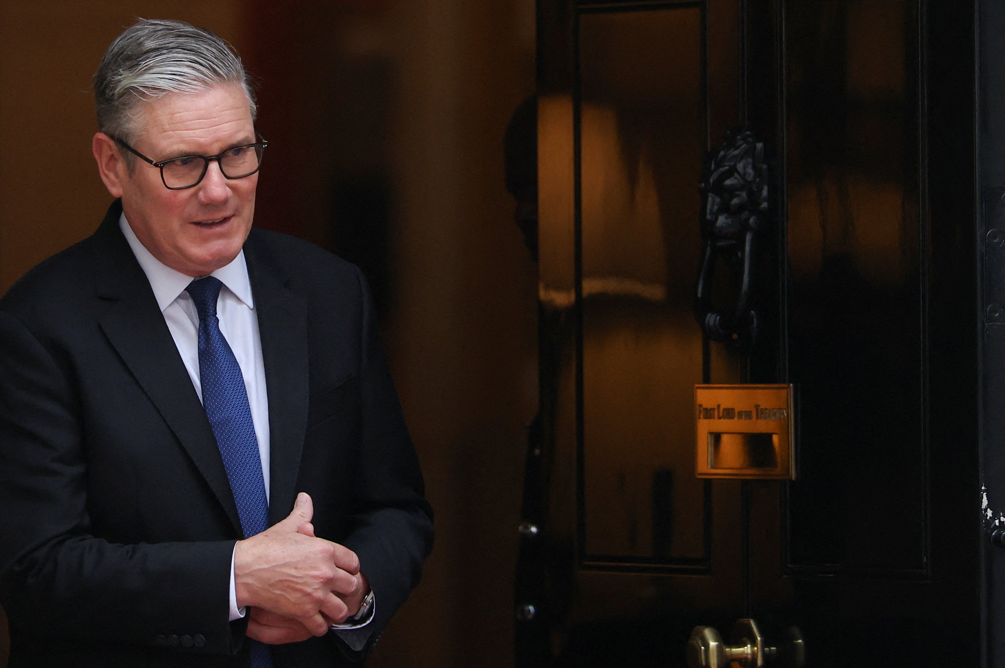 According to Tuesday's statement, there were single-page messages between Sir Keir and Mandelson sent via iMessage rather than WhatsApp.