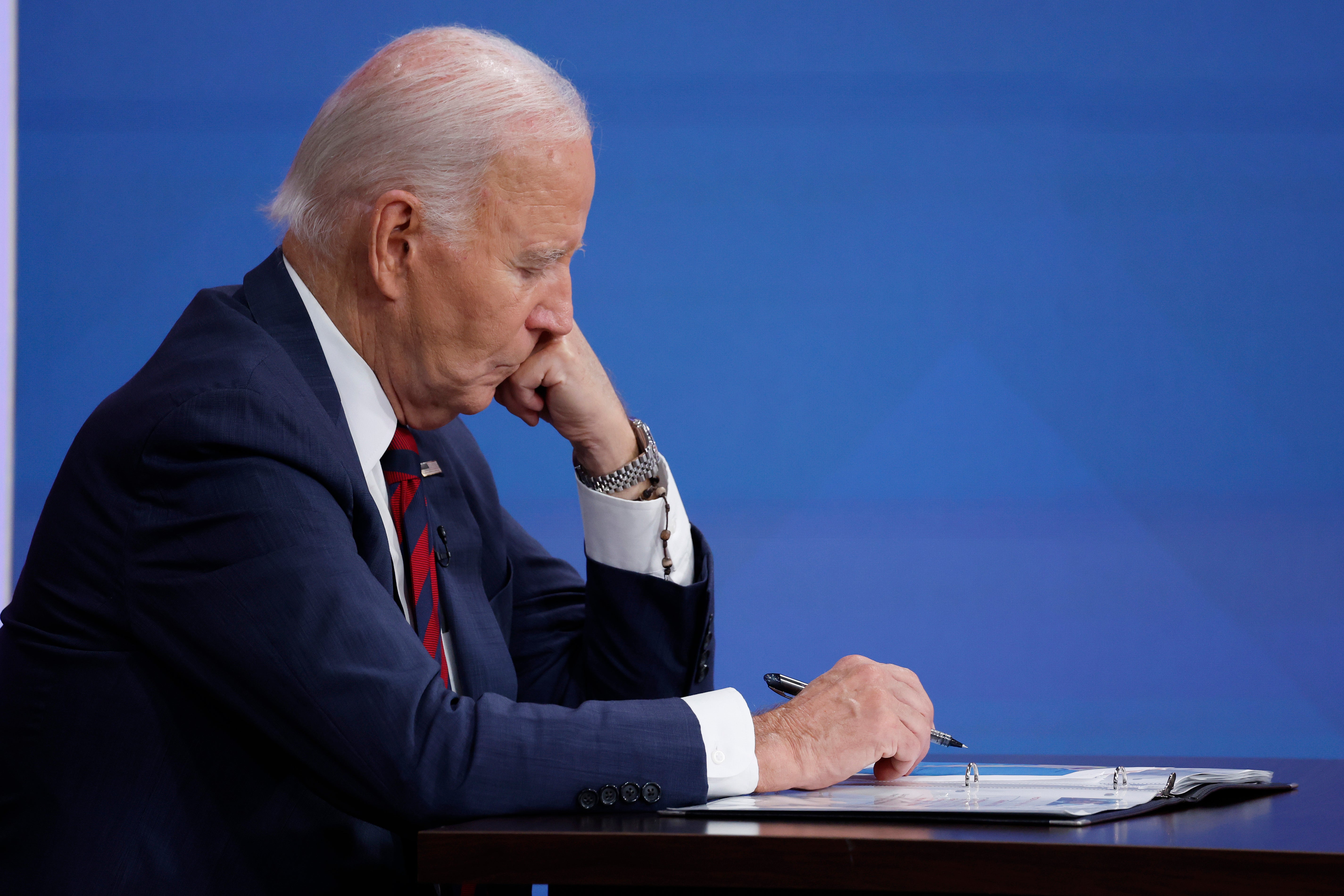 Former President Joe Biden was in attendance at the event, his wife took the opportunity to refer to him as “handsome”
