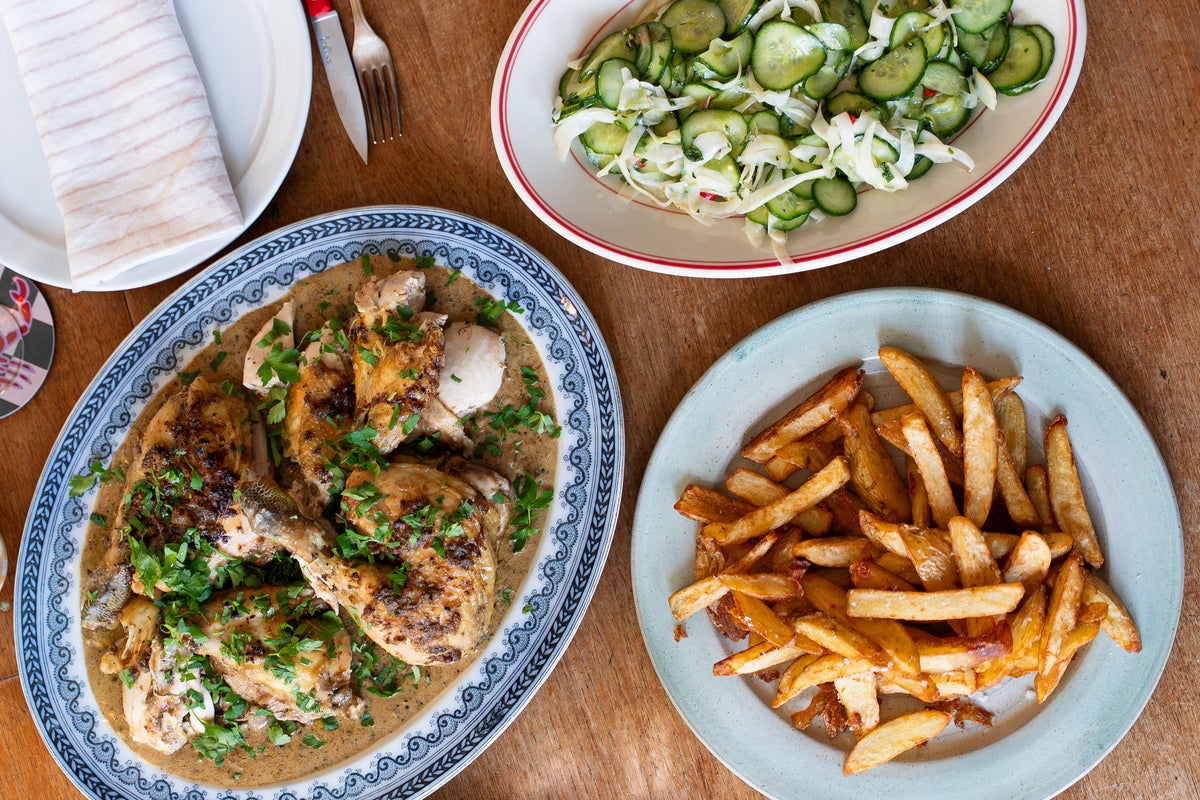 The perfect dinner party menu: cocktails, roast chicken and cake