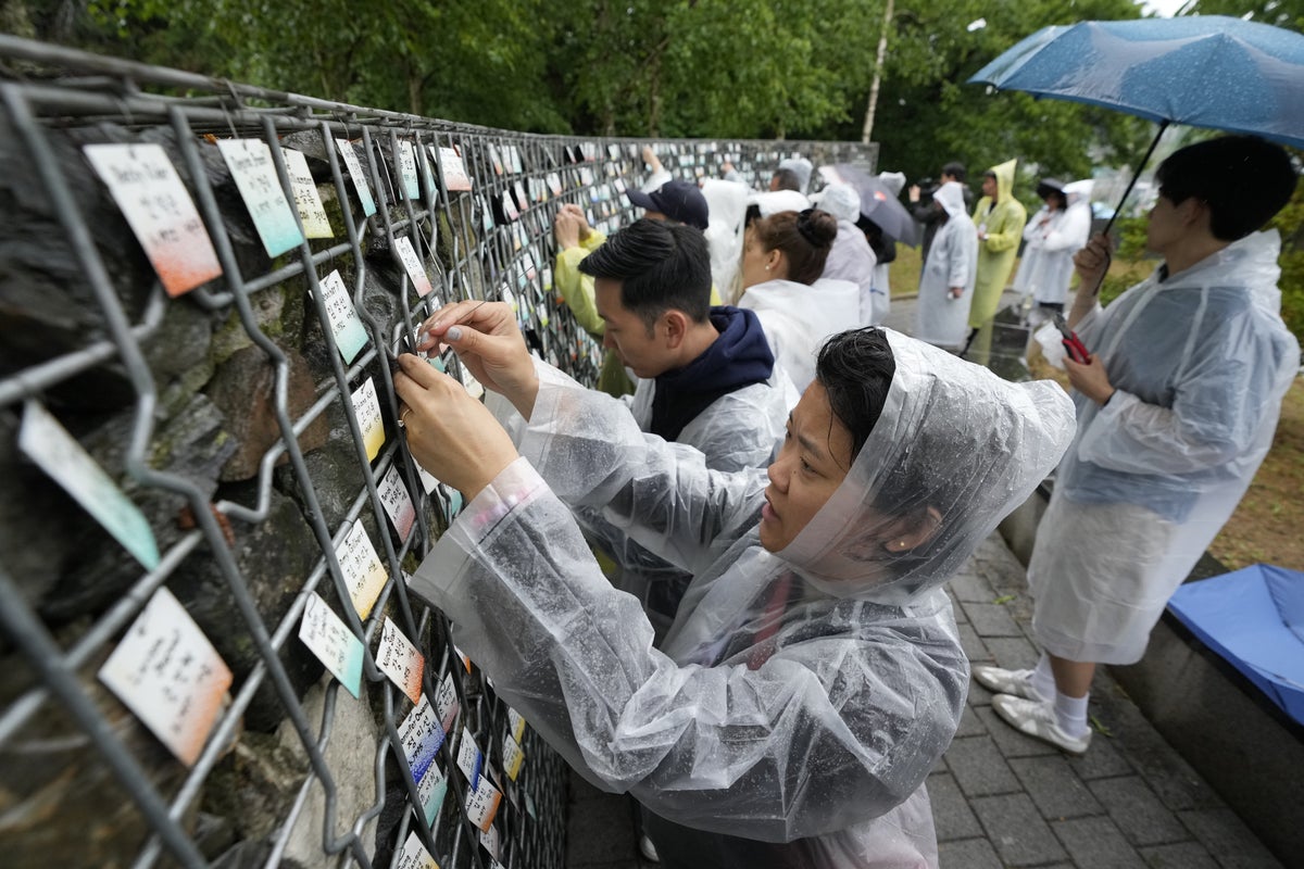 A wall of nametags at a South Korean park testifies to adoptees’ longing for their birth mothers – UK Times
