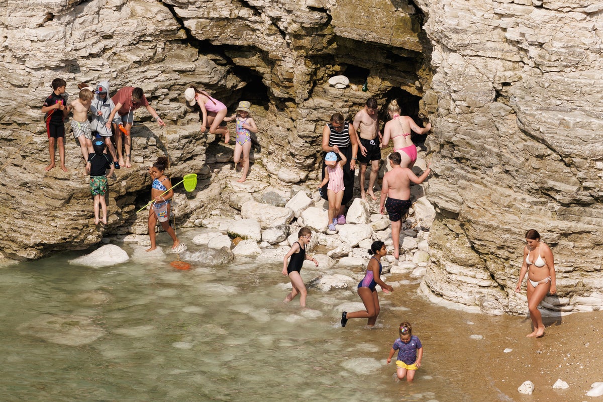 UK weather: Heatwave to return at weekend with temperatures reaching 32C