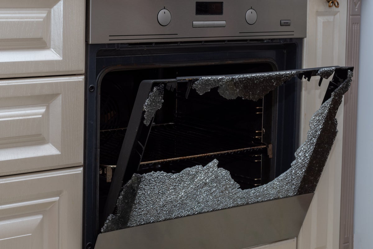 The Structural Mechanics of Oven Glass Failures: Micro-Damage, Thermal Stress, and Risk Mitigation