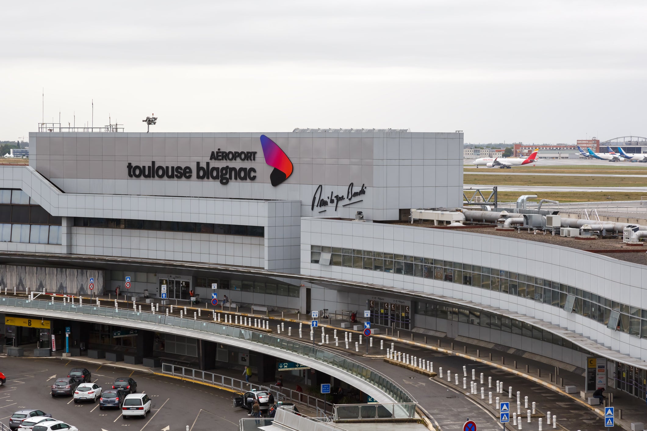 Passengers miss Ryanair flight following long queues at Toulouse airport border control