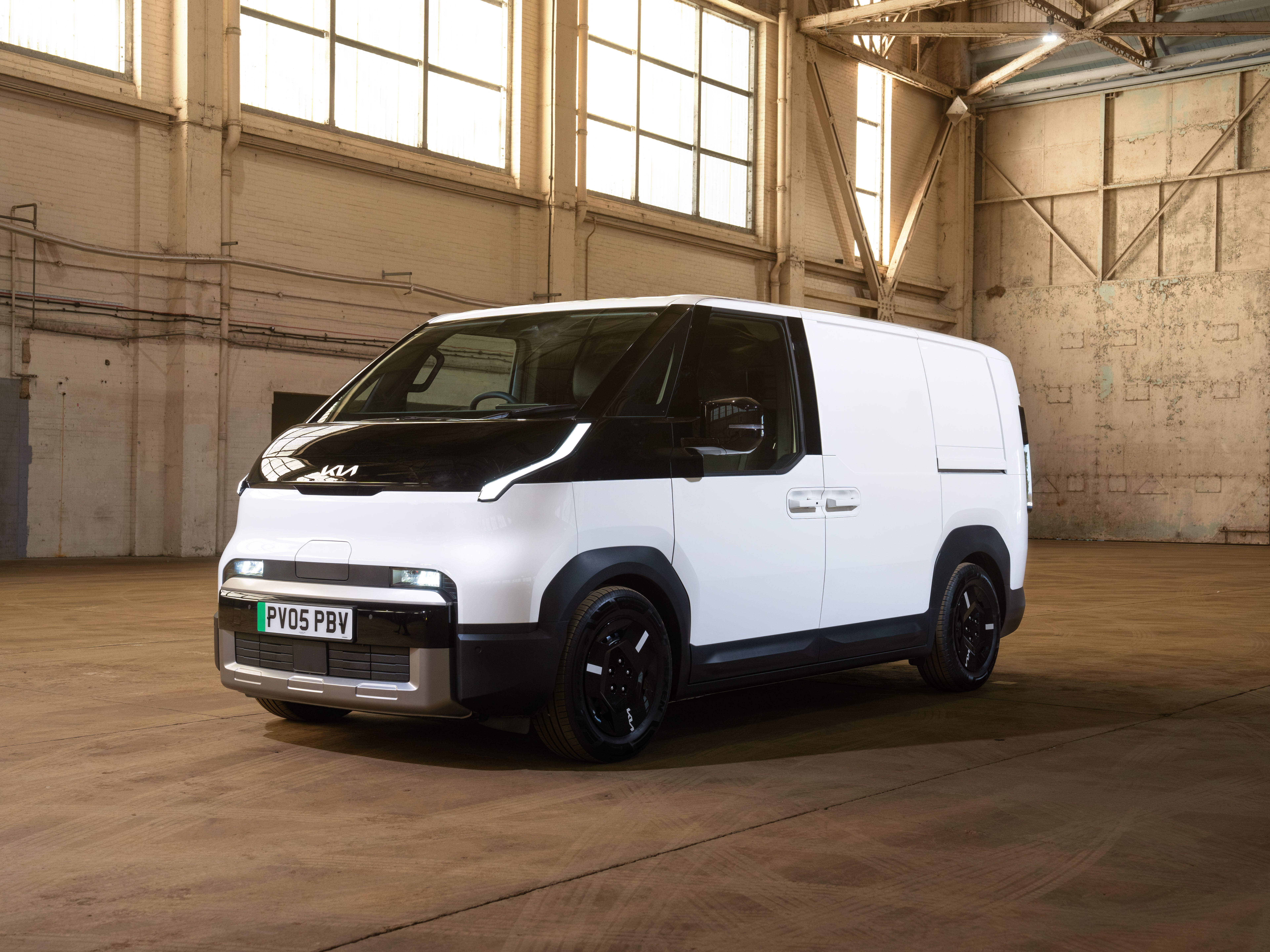 The Kia PV5 is now available in two different sizes of van (Kia)