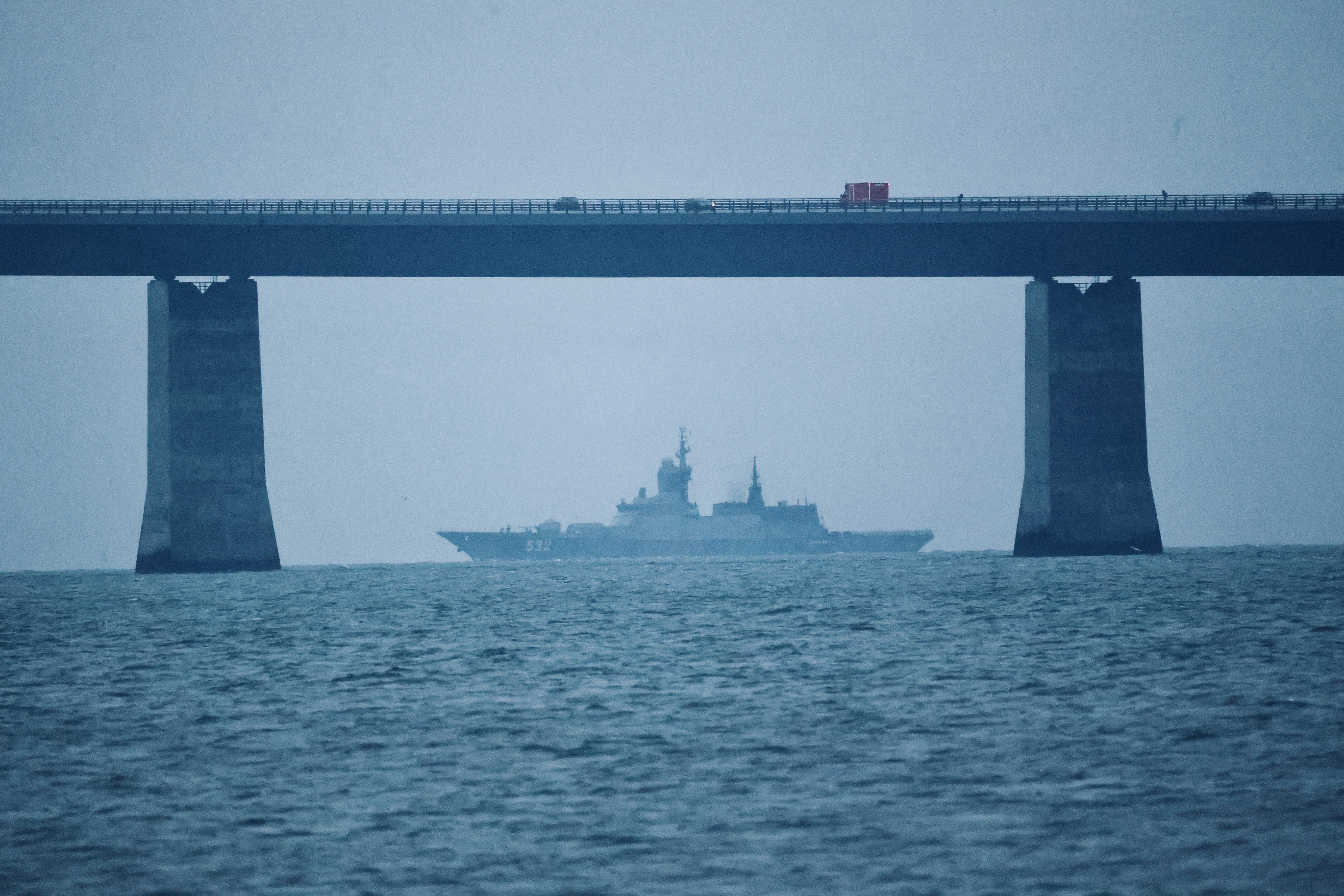 Russian Navy Steregushchy-class corvette Boikiy sails under the Great Belt bridge towards the Baltic Sea, in Korsor, Denmark, January 24, 2026 (Reuters)