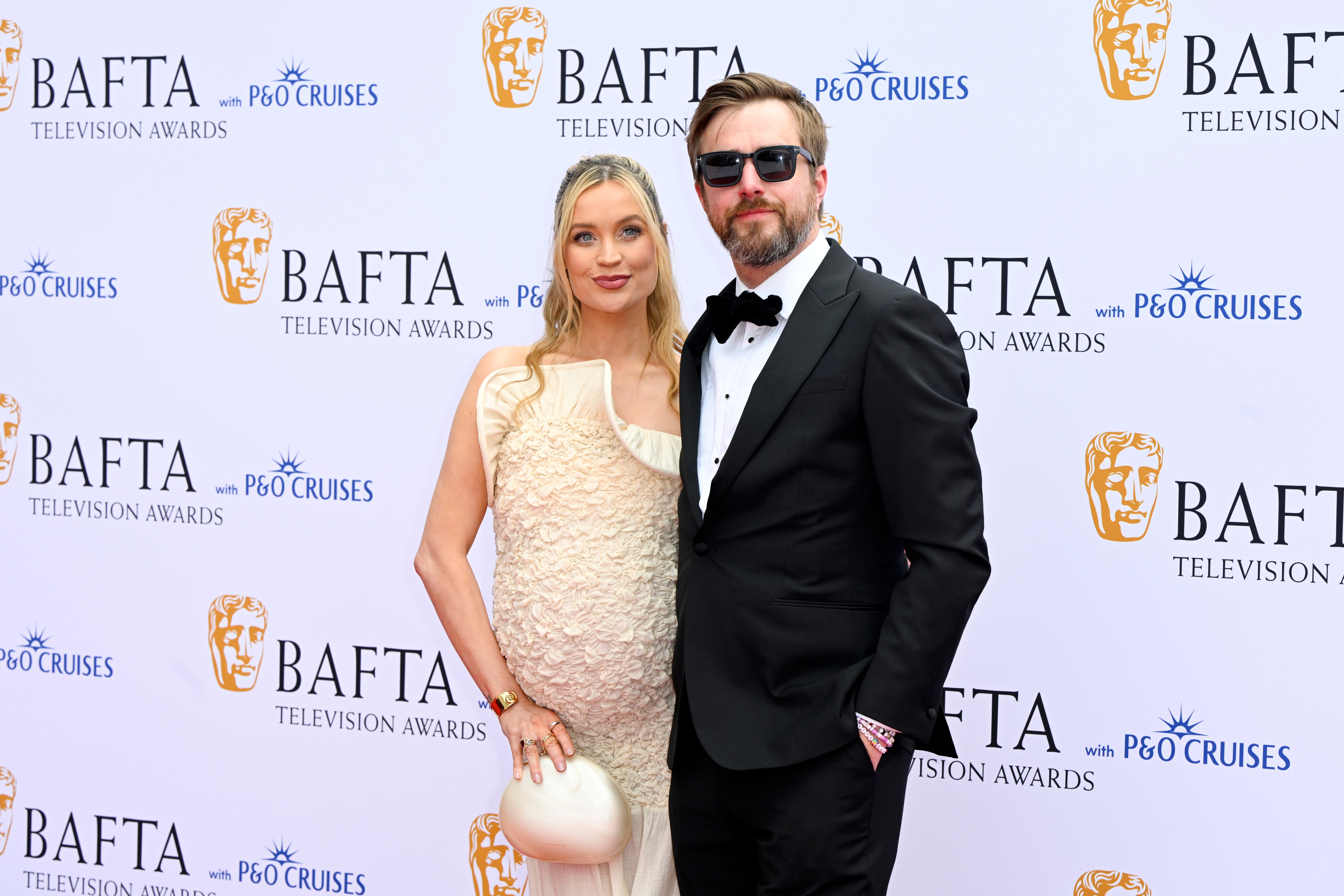 Laura Whitmore e Iain Stirling comparecem ao BAFTA Television Awards em maio