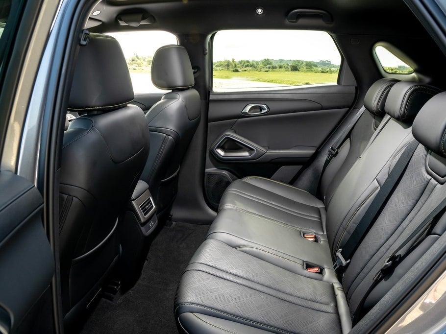 There's a flat floor in the back of the BYD Atto 2 DM-i which makes it more comfortable for three people (BYD)