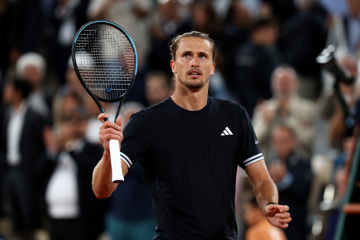 French Open LIVE: Alexander Zverev locked in tight first set with Czech talent Jakub Mensik