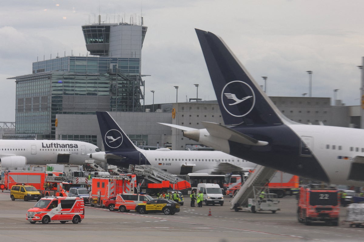Several injured at Frankfurt Airport as front wheel of Lufthansa jet collapses Several injured at Frankfurt Airport as front wheel of Lufthansa jet collapses