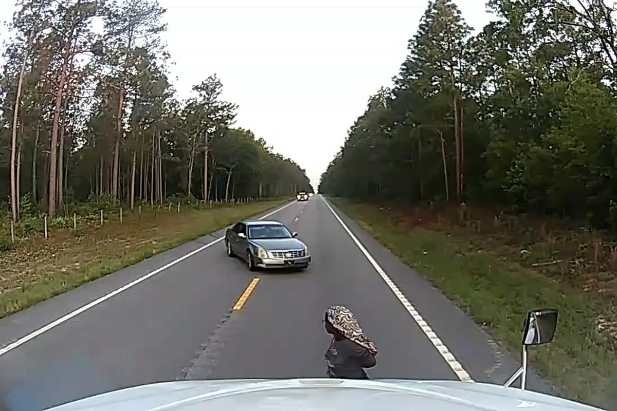 Georgia truck-driving preacher rescues handcuffed kidnapping victim on highway Georgia truck-driving preacher rescues handcuffed kidnapping victim on highway