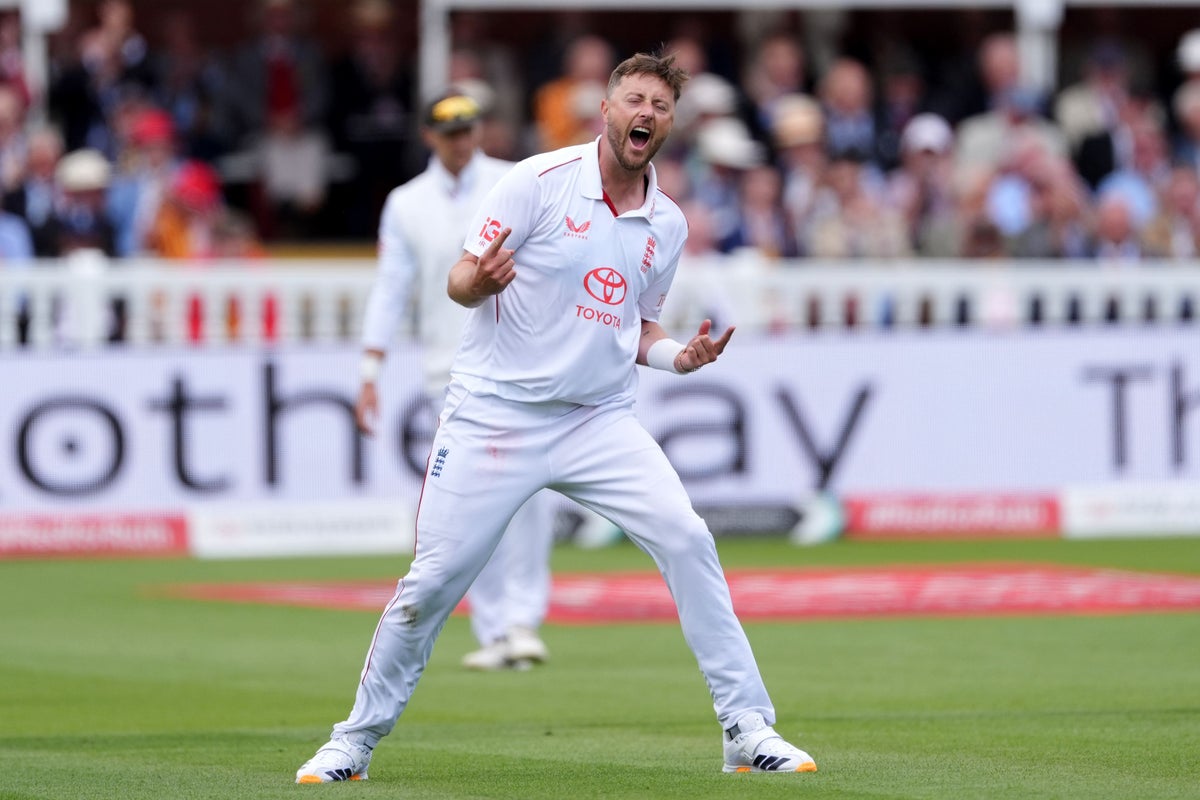 Ollie Robinson takes five wickets as England seize control against New Zealand