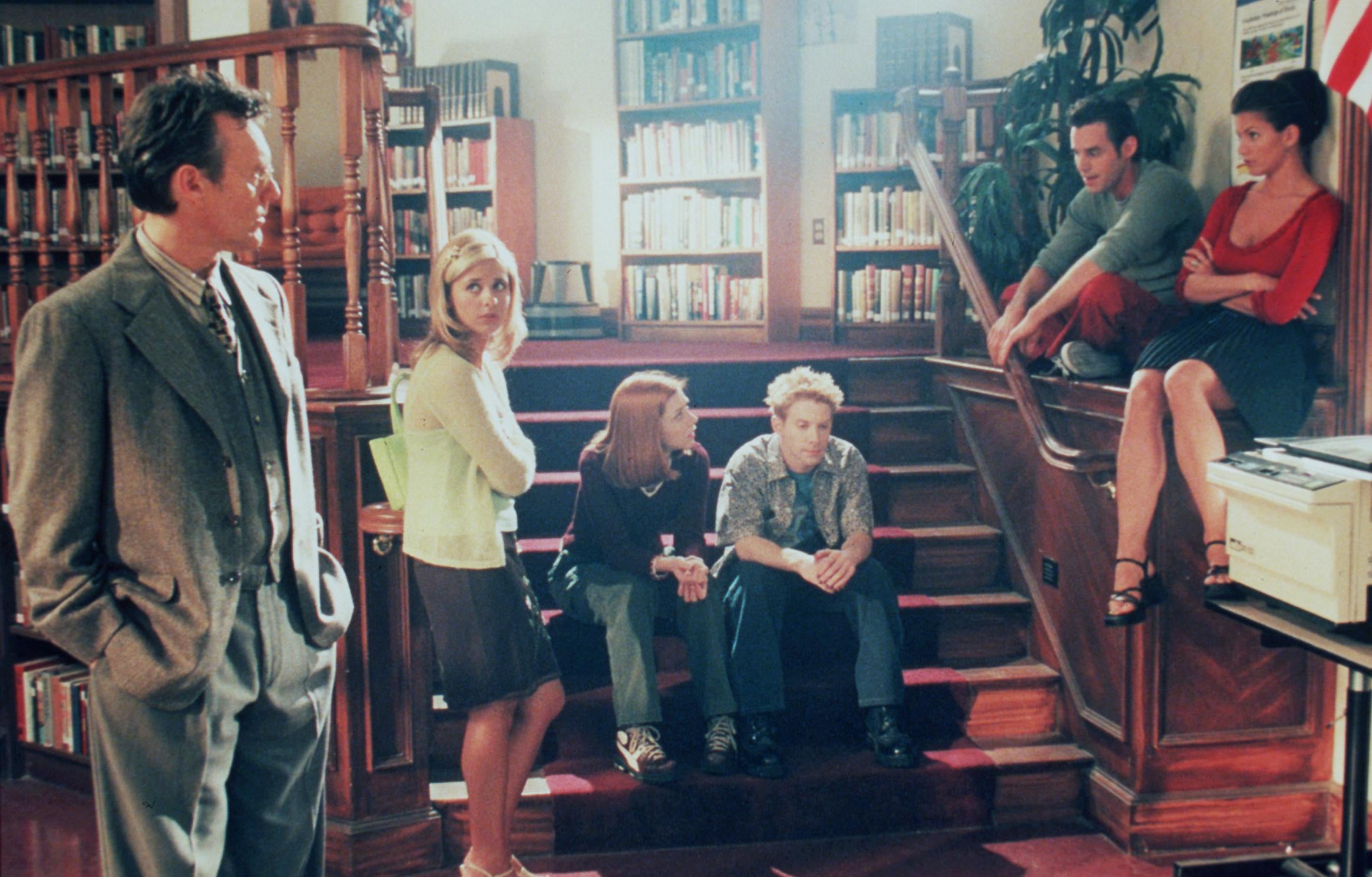 Head (left) with the cast of ‘Buffy the Vampire Slayer’