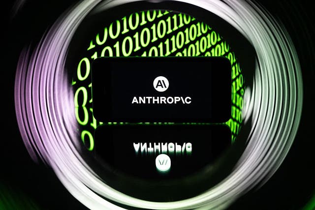<p>El logotipo de Anthropic, empresa estadounidense dedicada a la investigación y la seguridad en materia de inteligencia artificial, en Mulhouse, el 21 de abril de 2026</p>