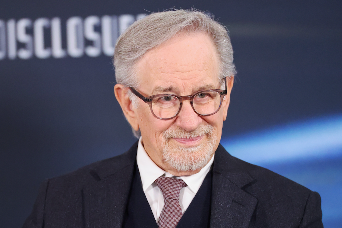 Disclosure Day: Steven Spielberg reunites with Hollywood star 52 years after working with her at movie premiere – UK Times Disclosure Day: Steven Spielberg reunites with Hollywood star 52 years after working with her at movie premiere – UK Times