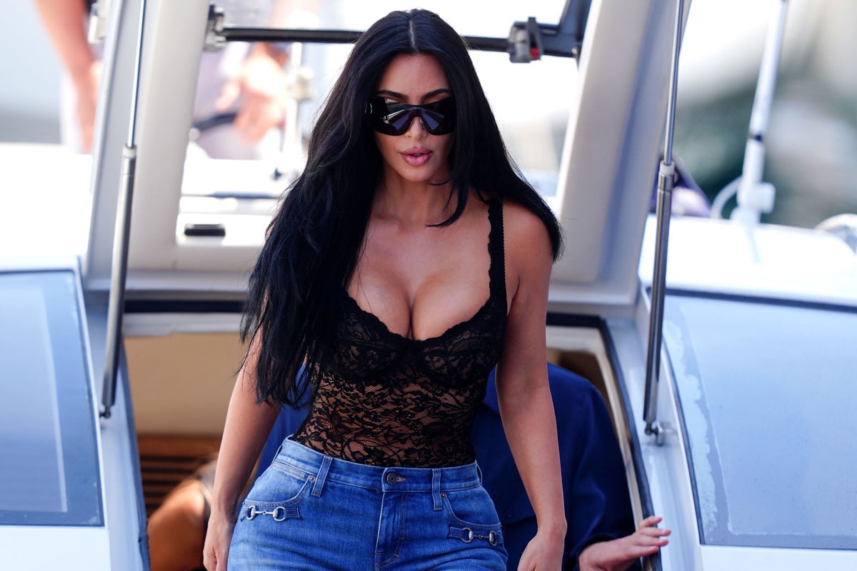 Kim Kardashian arrives in paddock as Lewis Hamilton chases Monaco success
