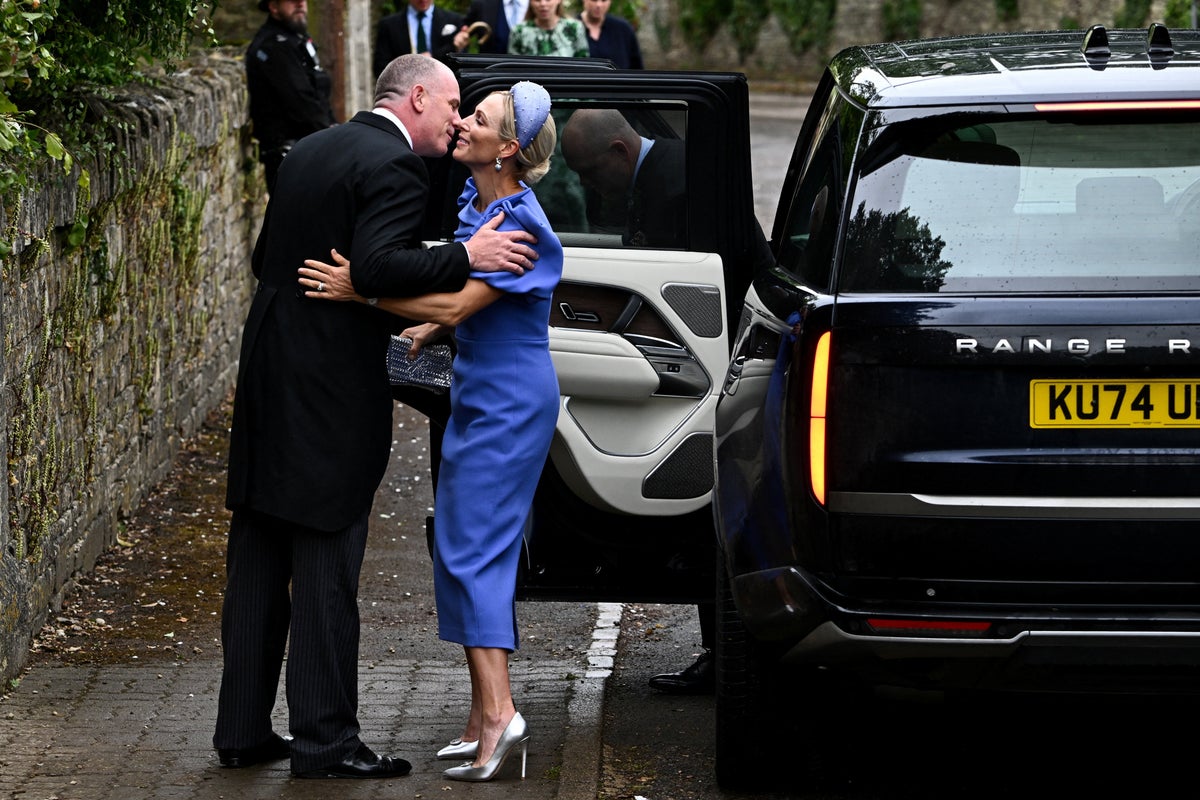 King Charles and Kate Middleton among royals pictured arriving Cotswolds village for wedding of Queen’s ‘favourite grandson’ Peter Phillips – UK Times