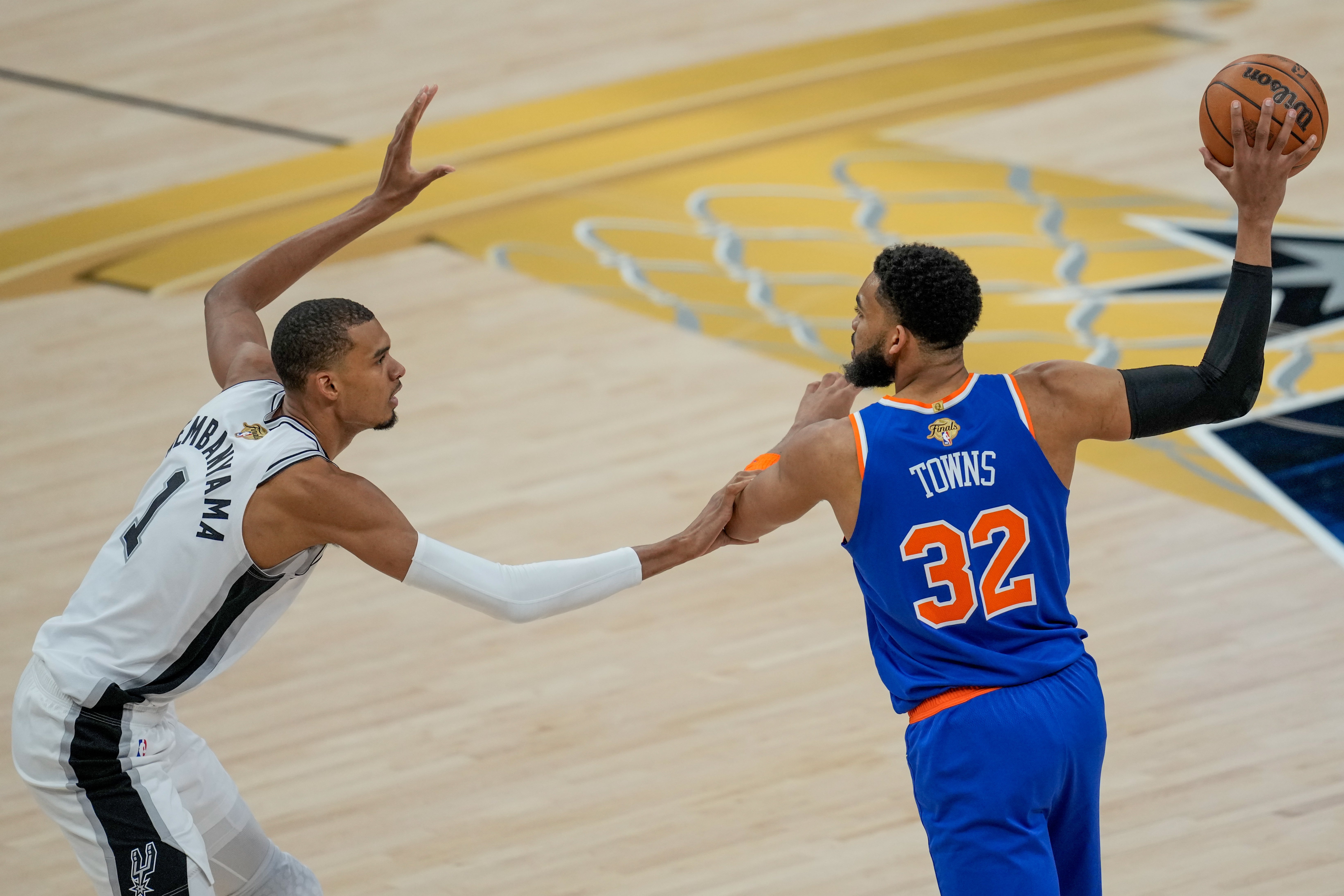 APTOPIX NBA Finals Knicks Spurs Basketball