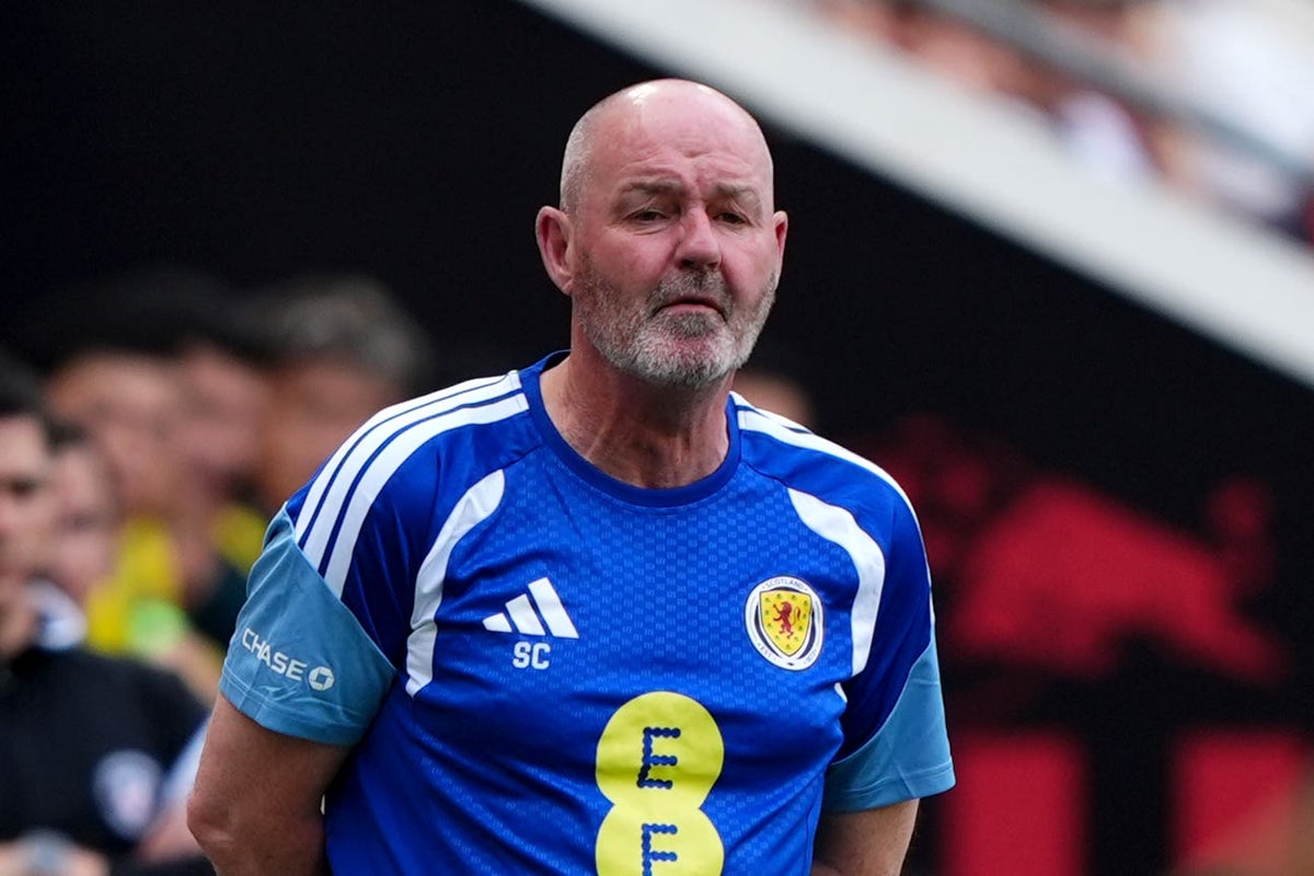 Steve Clarke urges Scotland players to &lsquo;soak up&rsquo; atmosphere ahead of World Cup opener