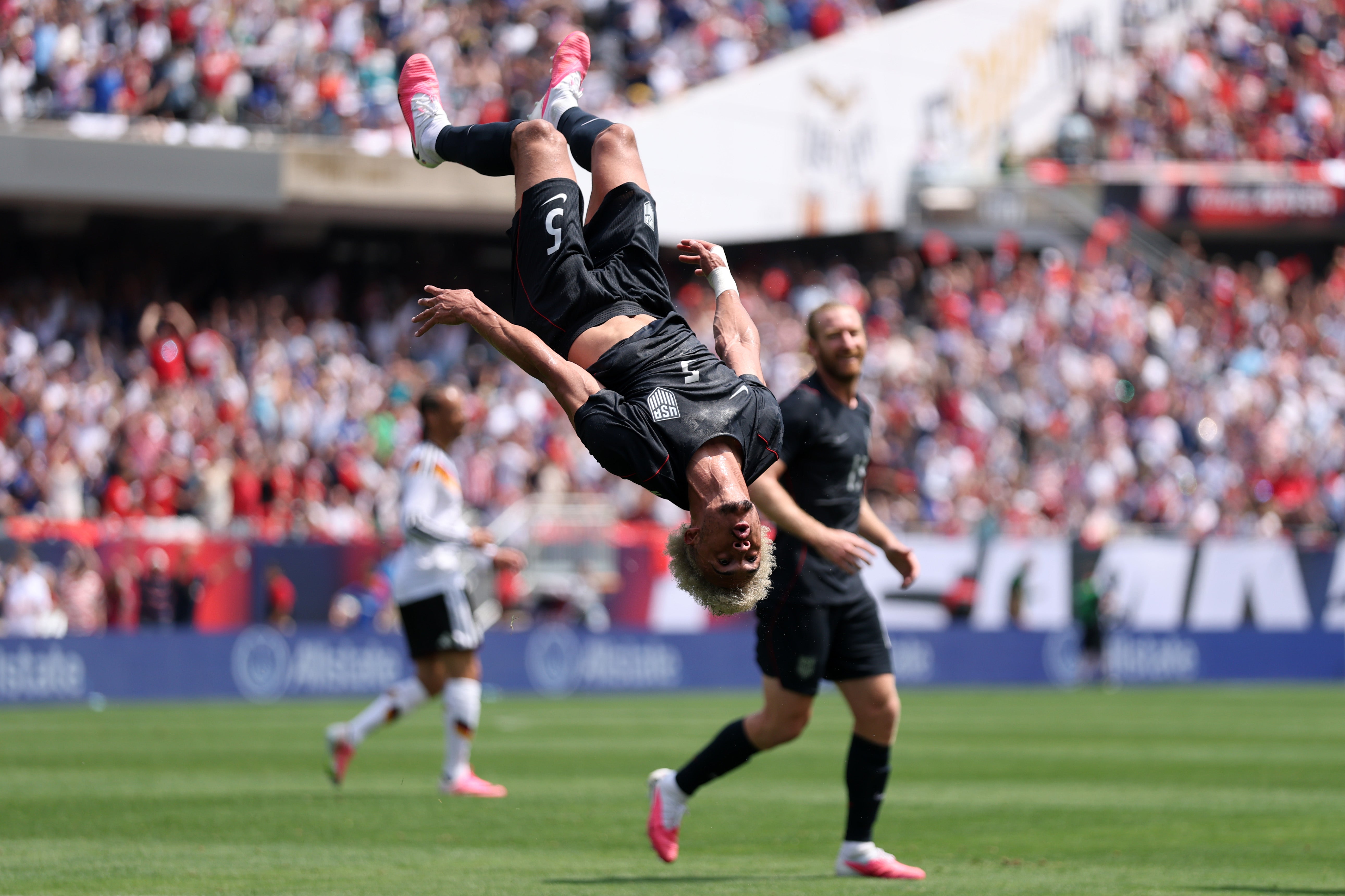 Antonee Robinson celebrated his stunning strike with a backflip