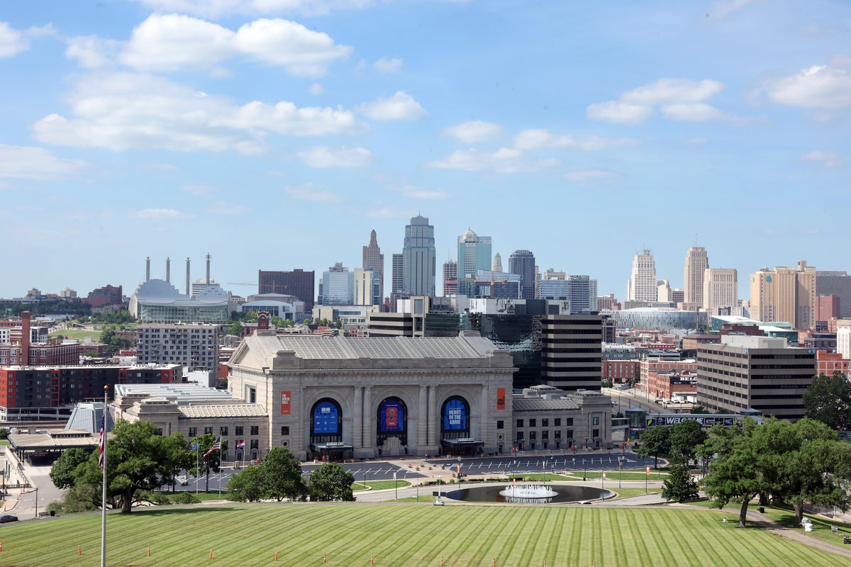 Shooting near England team’s World Cup base in Kansas City l